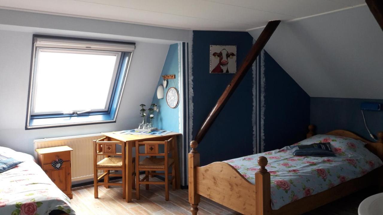 Bed & Breakfast “ Gastvrij Onthaal “ Een-West Extérieur photo