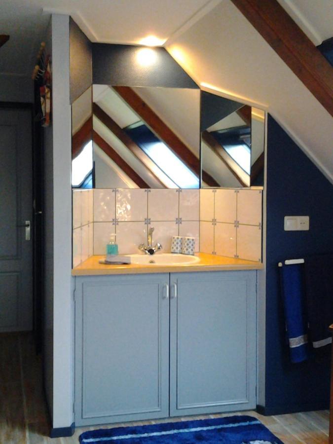 Bed & Breakfast “ Gastvrij Onthaal “ Een-West Extérieur photo