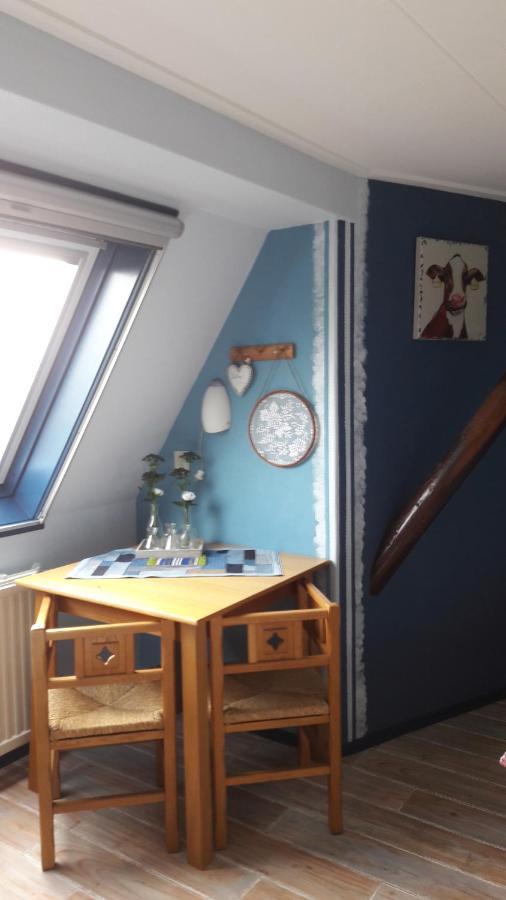 Bed & Breakfast “ Gastvrij Onthaal “ Een-West Extérieur photo