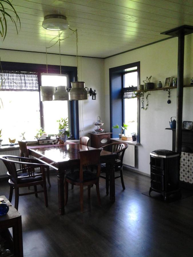 Bed & Breakfast “ Gastvrij Onthaal “ Een-West Extérieur photo